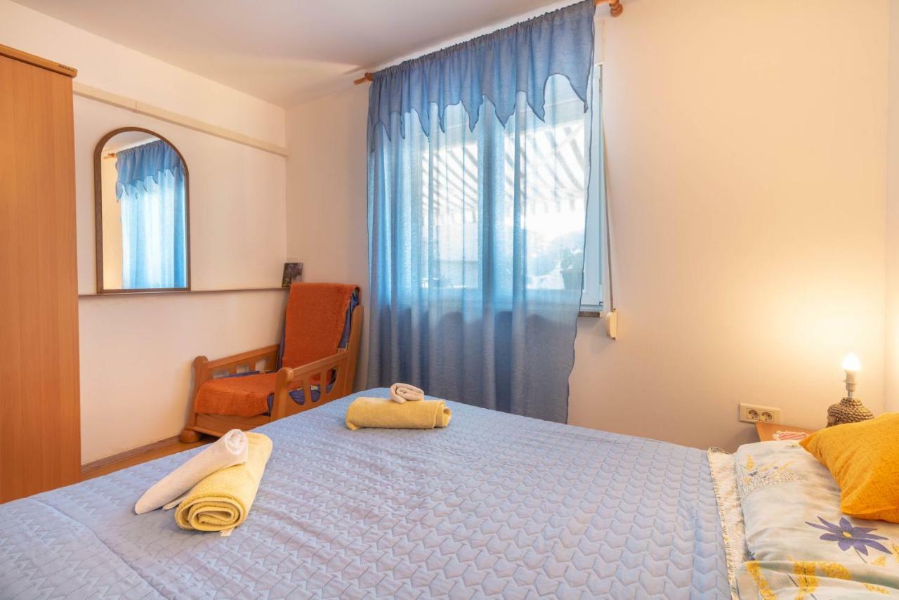 Nostress Apartment Pula Exterior foto